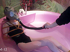 自慰 乳夹 震动棒 窒息