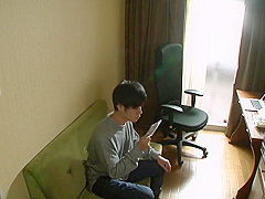 [中文字幕]SSNI-706 我最爱的女友桥本有菜被巨汉前辈压在身下抽插我却无能为力只能对着影片自慰