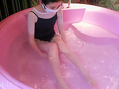 自慰 乳夹 震动棒 窒息