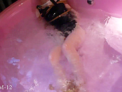 自慰 乳夹 震动棒 窒息