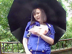 japanese girl masturbated in the rain