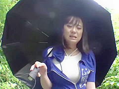 japanese girl masturbated in the rain