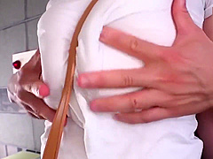 透けるノーブラ、ポロリしちゃうJcup 着衣神乳の誘惑 安齋らら