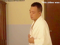 身材极品，奶子白嫩 逼紧水多，亲舅舅性侵外甥女，发骚实在受不了任他操，SWAG普通话对白 三上悠亚林予曦探花 麻豆传媒 陈慧国产美女AV剧情