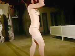 Mayu gold bikini Gravure