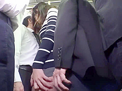 Mao Hamasaki Squirt in Bus
