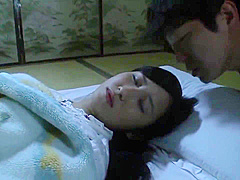 [IENE-386] 與年輕時期的母親性交 一之瀬鈴