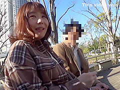 【大学生x極上ボイン乳人妻3P】個人撮影 36歳 浮気相手の絶倫チンポ＆学生男子の若いチンポに交互に生膣突かれるGカップ人妻【松本みなみ】