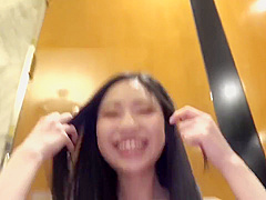 First shot Complete appearance Despite being a slender D cup beautiful bre