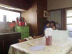 ど田舎の夏はヤルことがなくて隣の巨乳お姉さんの誘惑に乗っかり毎日じっとり汗だく交尾 羽咲みはる ssni794