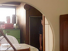 ど田舎の夏はヤルことがなくて隣の巨乳お姉さんの誘惑に乗っかり毎日じっとり汗だく交尾 羽咲みはる ssni794