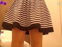 Azusa Convenience Store Toilet Masturbation