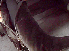 Amateur Girl Gets Ready To Fuck In The Car