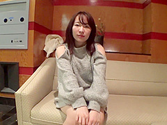 Insanely Easy To Get Wet Shaved Pussy Cum Shot