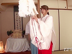 Remon Mizuno A Naughty New Year Service From A Sexy Oracle