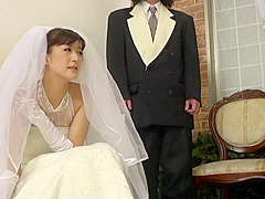 How to fuck pretty girls during wedding picture time!