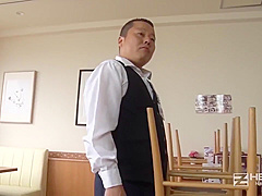 Hina Hoshizaki Big Tit Working As A Waitress At A Restaurant Creates Pigtails With His Hair While Wearing Glasses While Working