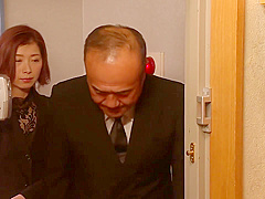 JUL-271 人妻秘書、汗と接吻に満ちた社長室中出し性交 『大人の戯れ』を知り尽くした《専属》加藤ツバキx《監督》ながえの最高傑作！！