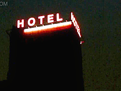 Muon tien khong tra, co gai tre bat em trai cua NYC lam no le tinh duc cho minh - VLXX