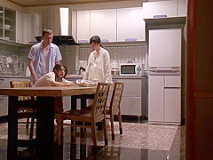 Minami​ ayase​ obscene saw the​ camera voyeur