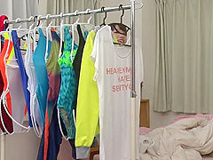 A Man Is The Only One In A Share House Full Of Super Carnivorous Swimwear Girls! The Share House Where I Moved In Is Full Of Sports-loving Girls And The Man Is One Who Is Sick Of Exercise