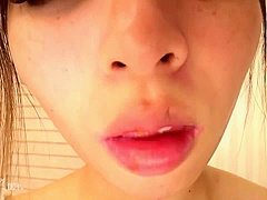 Hot little Asian chick takes a cock deep in her