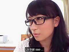 Asian schoolgirl fell in love with her private teacher and decided to have sex with him