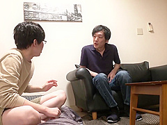 VEC-431 「立派なオチ○ポしてるわね」友達の母親は性欲モンスター！童貞を奪われた僕 香坂のあ