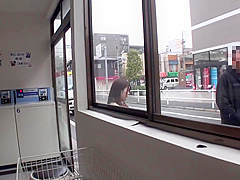 YAKO-008 コインランドリーでいつも見かけるアノ娘は脱いだ下着をそのまま洗濯する大胆巨乳女子 Gカップ りの 口説き落としてハメ籠ると全身粘着リップで几帳面なギャップSEXで奉仕してくれました