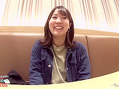 Cuckold With An Ordinary Housewife Who Seems To Be Everywhere Met On The Bulletin Board And Performed A Secret Meeting Still She Did Not Remove The Ring