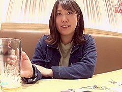 Cuckold With An Ordinary Housewife Who Seems To Be Everywhere Met On The Bulletin Board And Performed A Secret Meeting Still She Did Not Remove The Ring