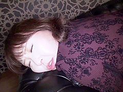 A married woman who is squid until it falls down while drooling with a collar, ball gag