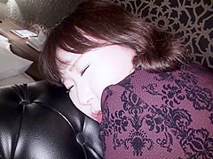 A married woman who is squid until it falls down while drooling with a collar, ball gag