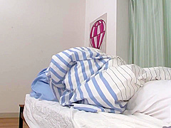 Mizumi Saki seduces her stepson