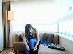 Miracle 18 Year Old Photo Session With Active Model Idol Raw Milk In A Closed Room Hotel Raw Pussy Confused By Comfort