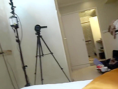 The Undeveloped Body Has A Systemic Sensation Zone And The Pubic Hair Is Light And The Eyelashes