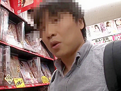 Hot Asian fucking in the middle of the shop