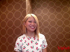 Fucking an Japanese slut in the hotel room