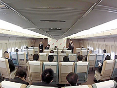 2K 司ミコト - 「制服・下着・全裸」でおもてなし またがりオマ○コ航空 4 逆3Pサービス便 [SDDE-