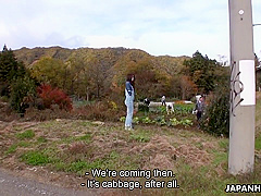 Asian journalist seduces men for sex