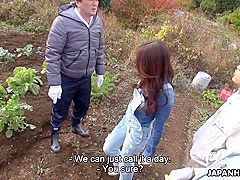 Asian journalist seduces men for sex