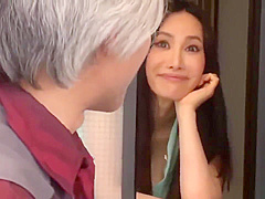 go to buy a husband's house with his wife banning horns