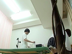 マッサージ師に欲情した巨乳とセックス EP1