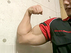 Muscle Man Fucks Japanese Girl