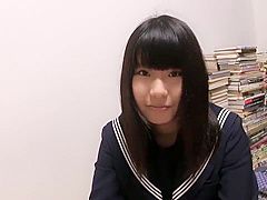 むっちりコスプレ女子を自宅で脱がして撮影 あいみ