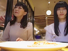 淫乱母娘tンパ やっぱり親子！恥らいイキまくり！！