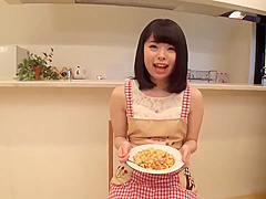 Time to eat with Yuna Yamakawa