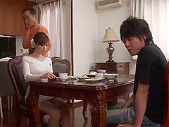 Gushing Flooded Bed - Squirting MILF Yuna Hayashi