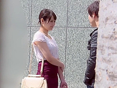 Naughty Japanese Housewife Pussy Play