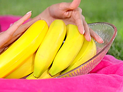 Japanese Hot Picnic And A Big Banana In Her Pussy